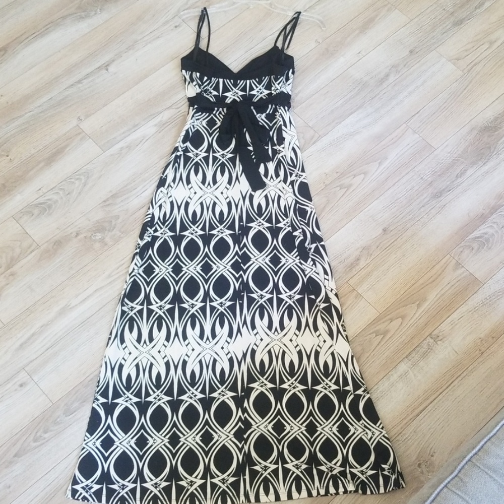 Maxi Dress - Picture 2 of 5